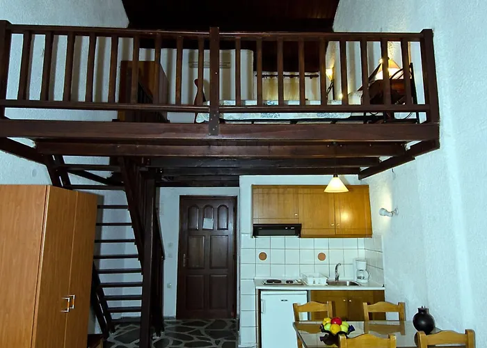 Delphi Aparthotel 4*