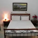 Delphi Aparthotel