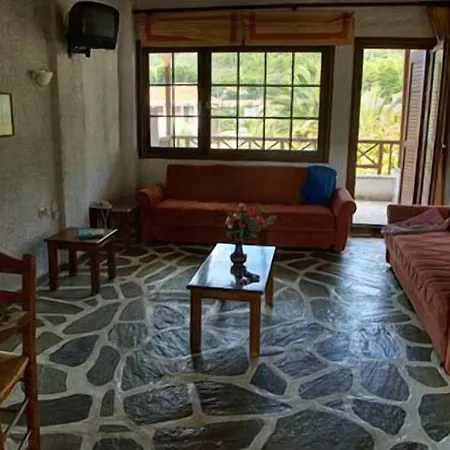 Delphi Apart-hotel 4*
