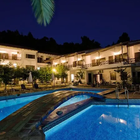 Delphi Aparthotel Glossa