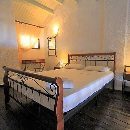 Delphi Apart-hotel 4*